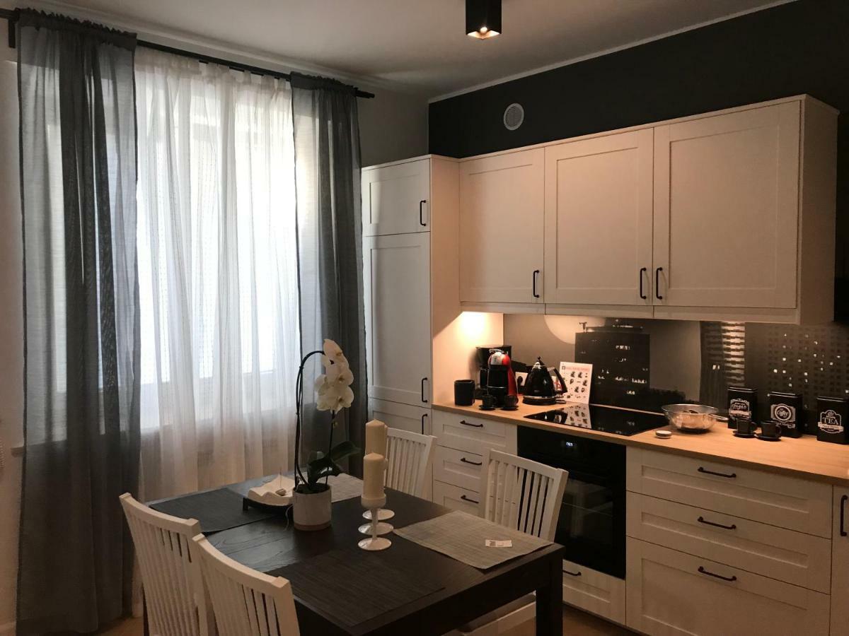 Stare Miasto Swietojerska 12 Apartment Warsaw Luaran gambar